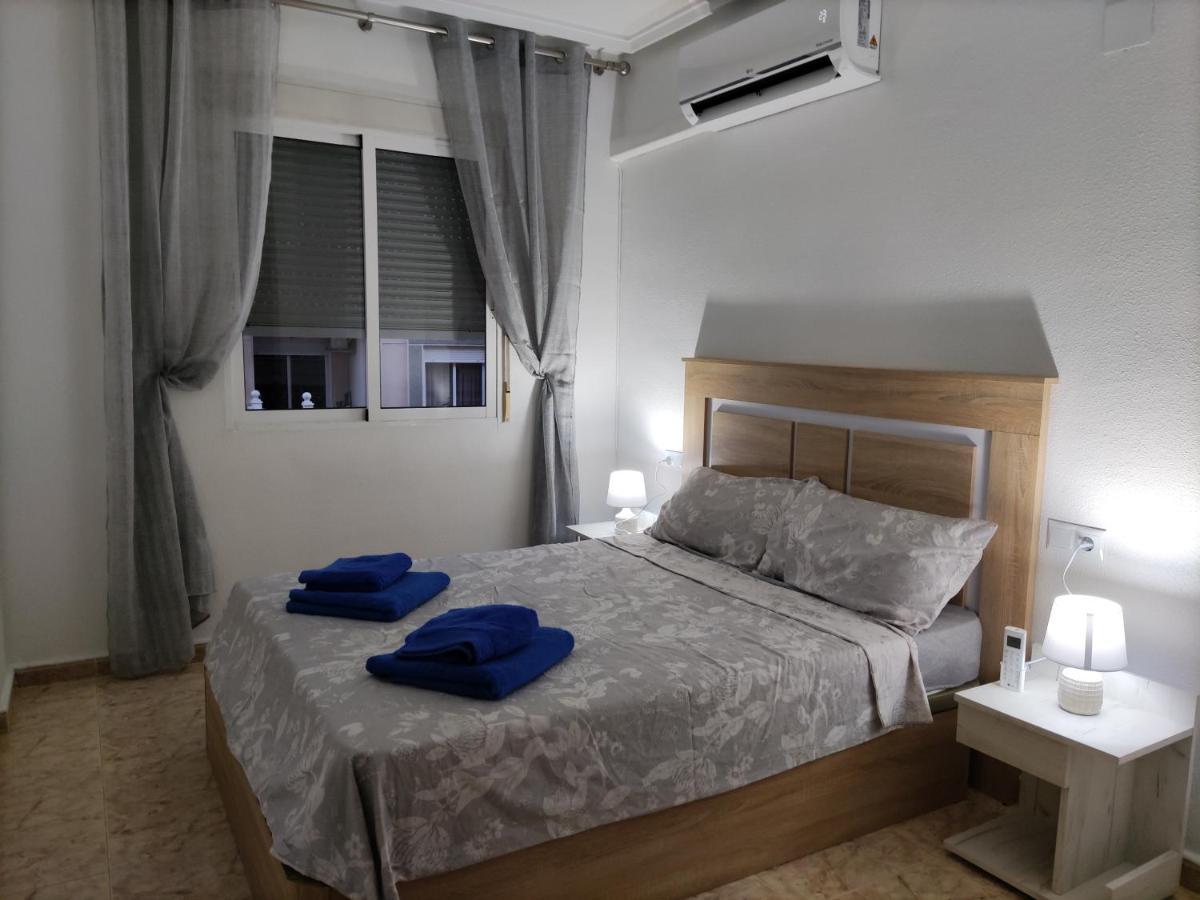 Julia'S Paradise Apartment Torrevieja Luaran gambar